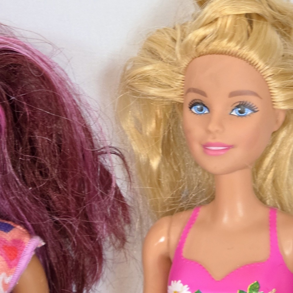 Mattel Barbie 4 Doll Lot Baywatch Fashionistas Water Play Beach Chic Raquelle - Picture 4 of 8
